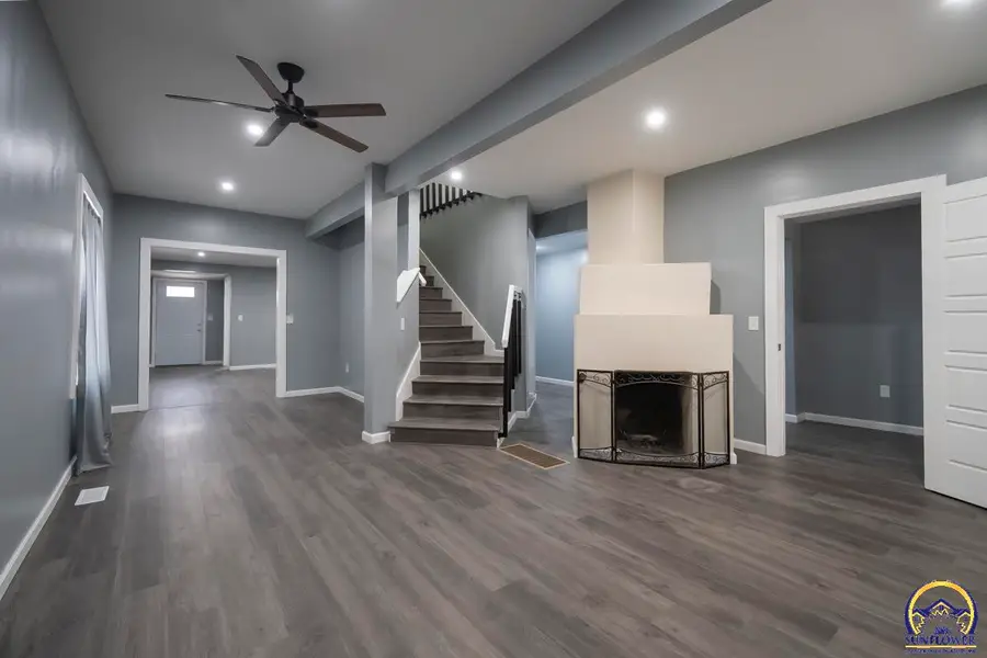 1023 SW Taylor St, Topeka, KS 66612 - Image #2
