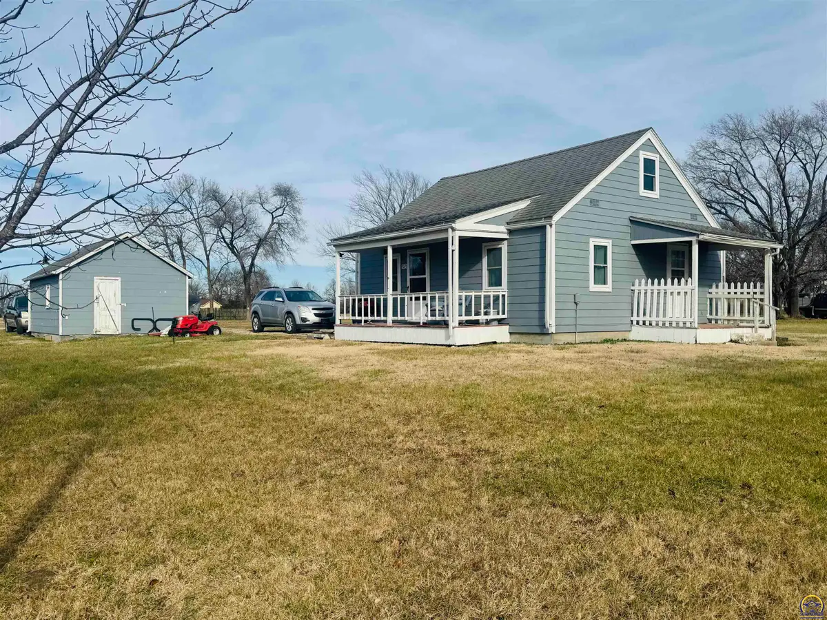 1202 N 13th St, Osage City, KS 66523 - Image #1