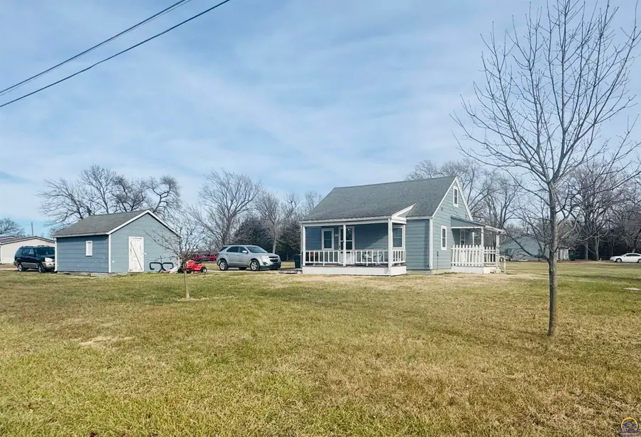 1202 N 13th St, Osage City, KS 66523 - Image #2