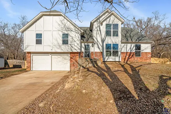 3104 SE Pisces Ave, Topeka, KS 66605