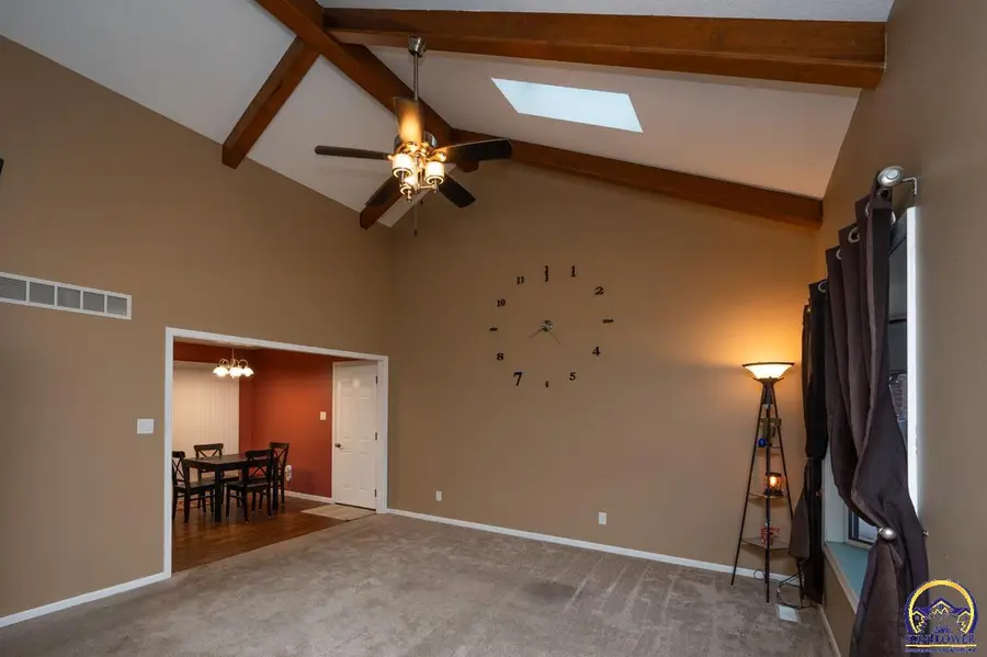 2146 SE 36th St, Topeka, KS 66605 - Image #3