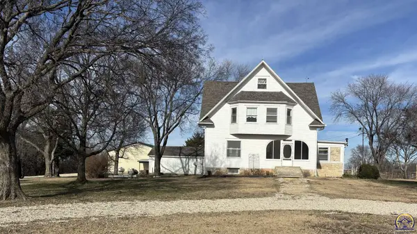 1120 250th Rd, Elmdale, KS 66850