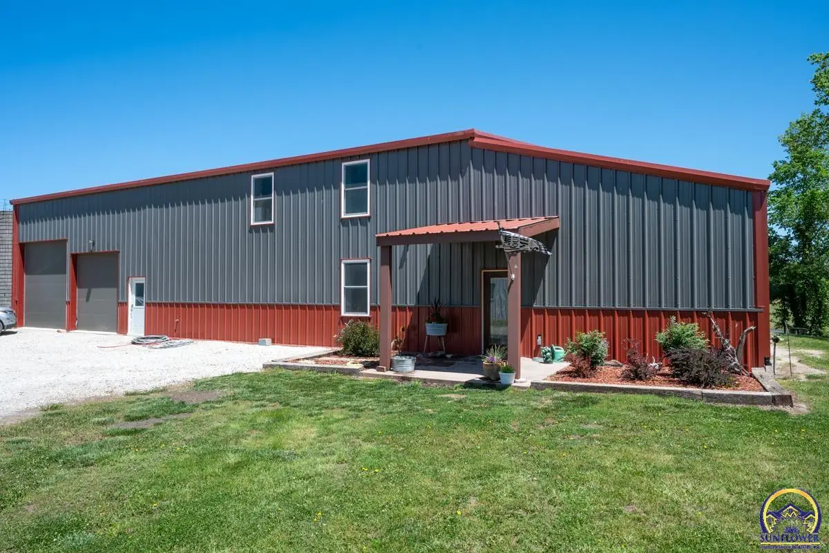 4398 E 325th Rd, Melvern, KS 66510 - Image #1
