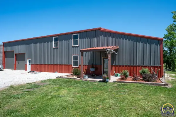 4398 E 325th Rd, Melvern, KS 66510