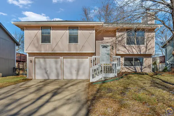 7412 SW 25th St, Topeka, KS 66614