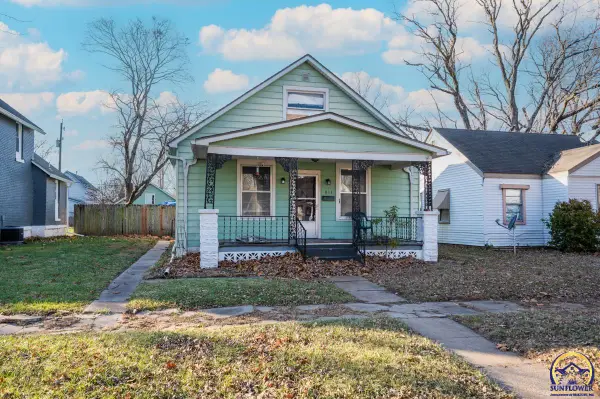 811 NE Oakland Ave, Topeka, KS 66616