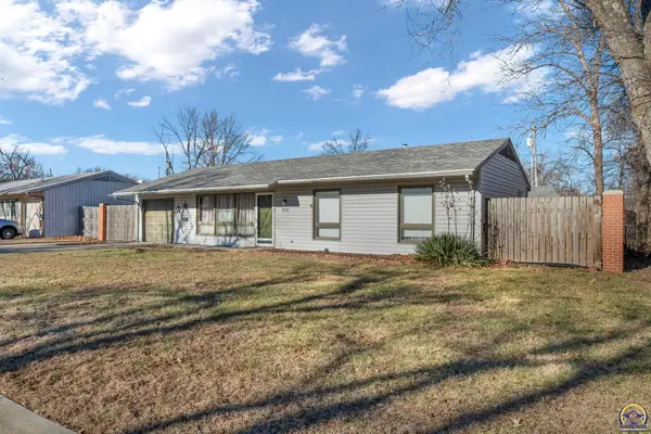 5512 SW 18th Ter, Topeka, KS 66604