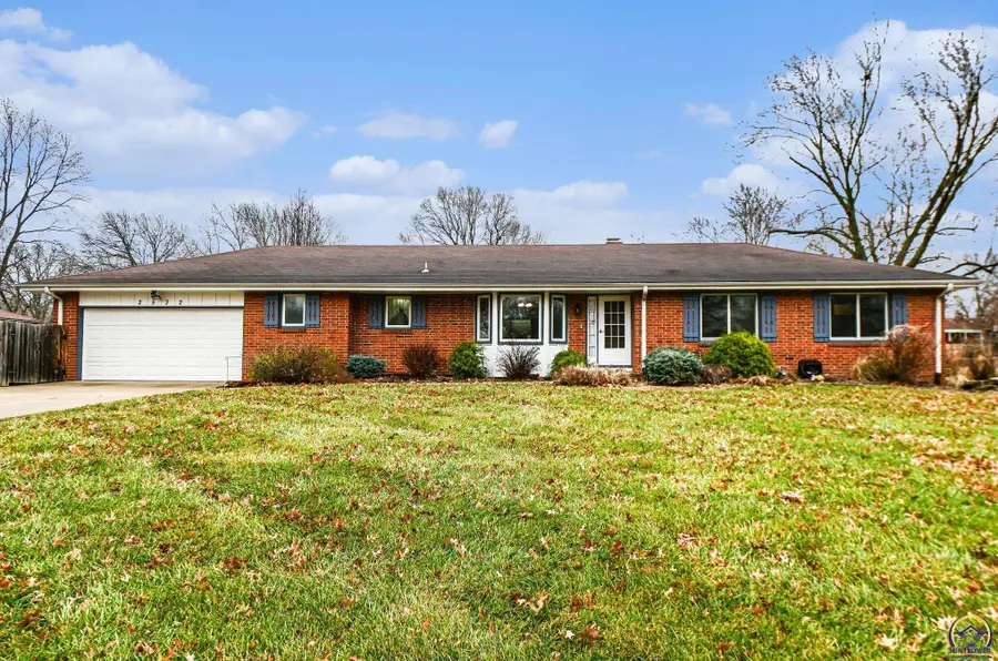 2532 SE Alexander Dr, Topeka, KS 66605 - Image #2