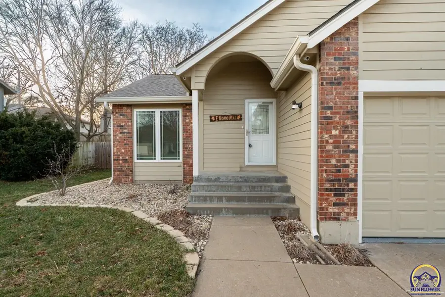 3347 SW Timberlake Ln, Topeka, KS 66614 - Image #3