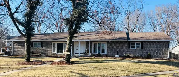 703 Castle St, Seneca, KS 66538-0000