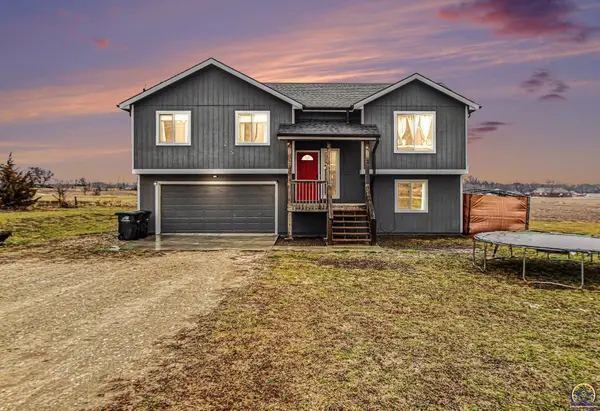 101 Crystal Springs Rd, Emmett, KS 66422