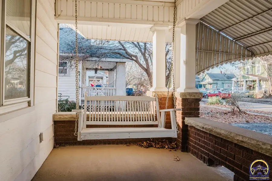 622 SW Lindenwood Ave, Topeka, KS 66606 - Image #2