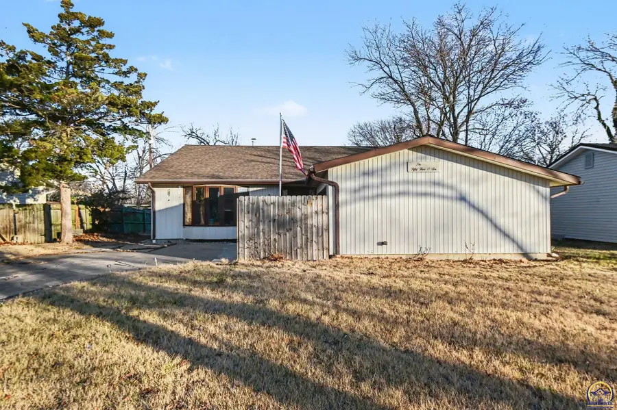 5506 SW 19th St, Topeka, KS 66604 - Image #2
