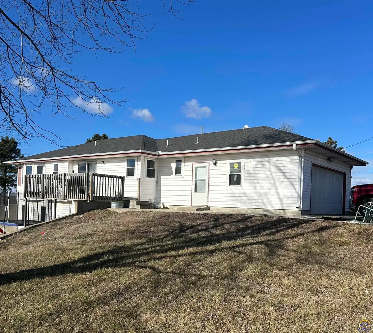 18541 S Stanley Rd, Overbrook, KS 66524 - Image #1