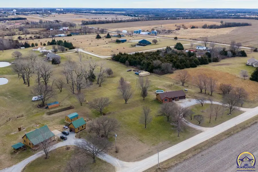 15456 S Paulen Rd, Overbrook, KS 66524 - Image #2
