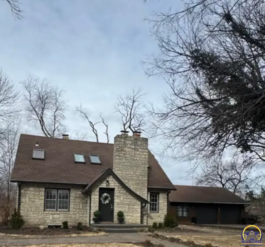 507 SW Gage Court Cir, Topeka, KS 66606 - Image #2