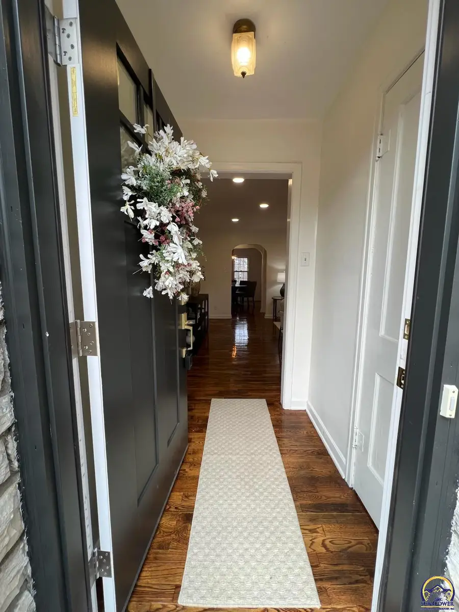 507 SW Gage Court Cir, Topeka, KS 66606 - #3