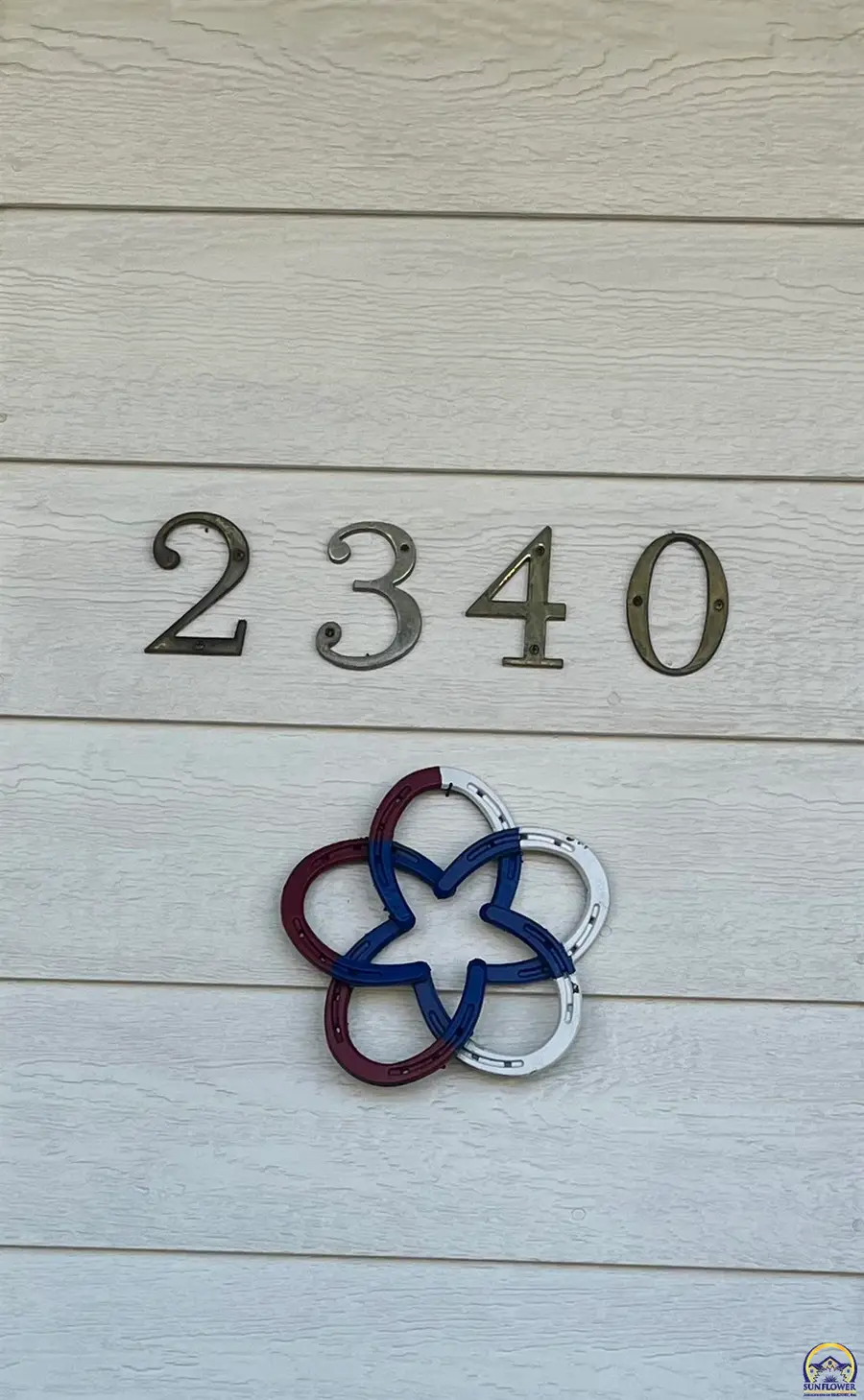 2340 SE Oakwood Dr, Topeka, KS 66605 - #2