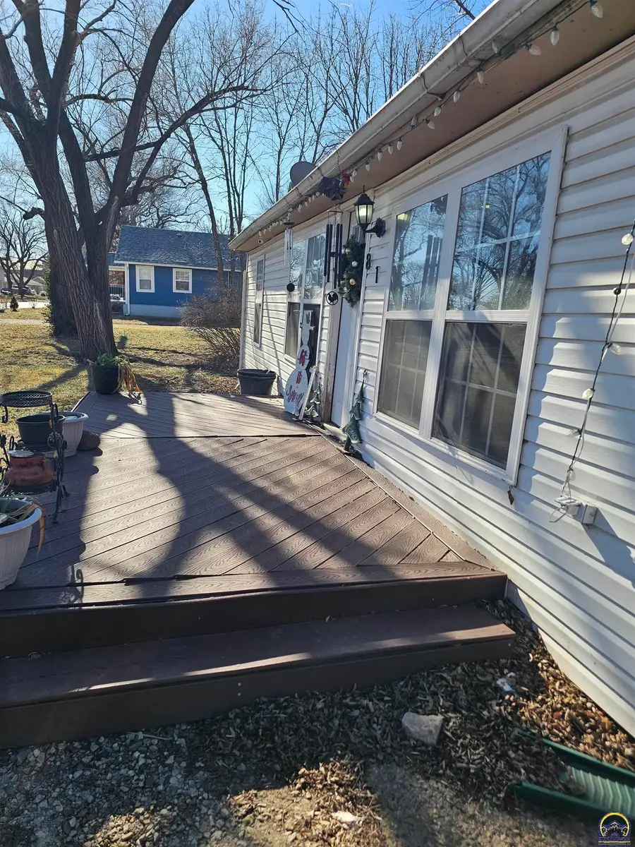 811 Watson St, Emporia, KS 66801 - #2