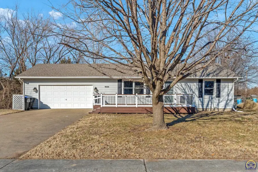 1606 SE 37th St, Topeka, KS 66605 - Image #2