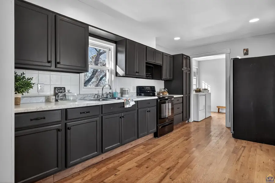 16325 R Rd, Mayetta, KS 66509 - #2