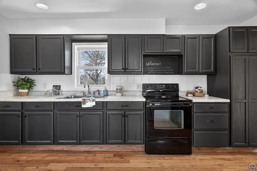 16325 R Rd, Mayetta, KS 66509 - #3