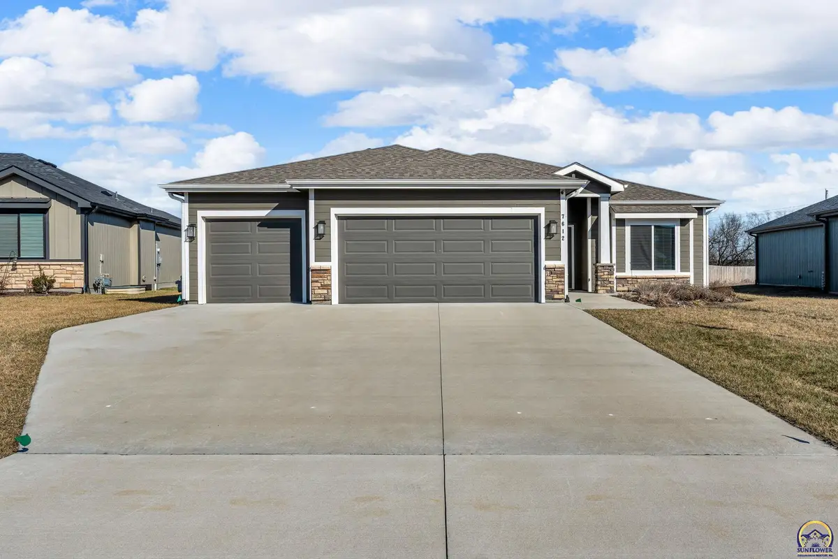 7612 SW 24th Ter, Topeka, KS 66614 - Image #1