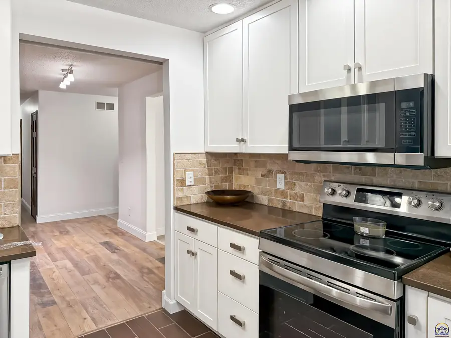 1701 Luther St, Emporia, KS 66801 - #3