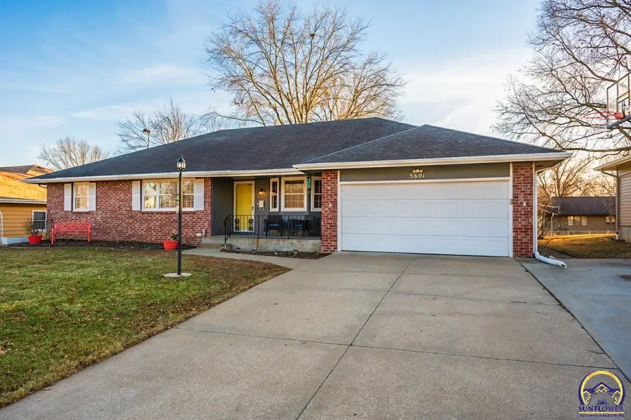 5601 SW 24th St, Topeka, KS 66614 - Image #2