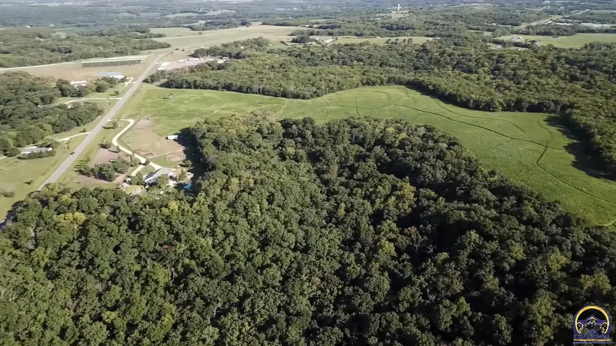 4919 Ferguson Rd, Perry, KS 66073 - #1