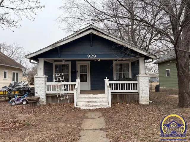 929 Lawrence St, Emporia, KS 66801 - #1