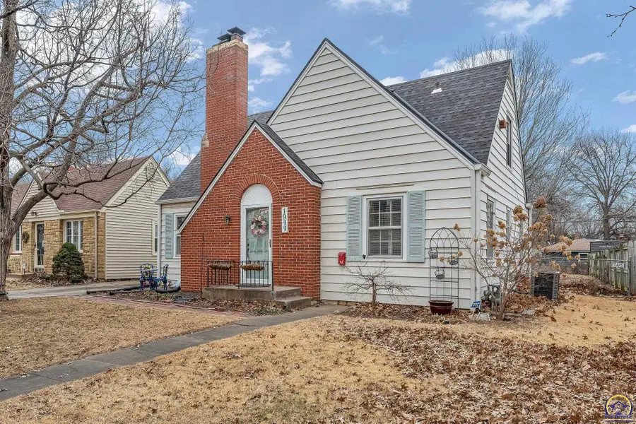 1944 SW Bowman Ct, Topeka, KS 66604 - Image #3