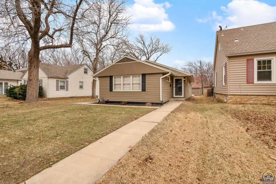 1530 SW Wayne Ave, Topeka, KS 66604 - Image #2