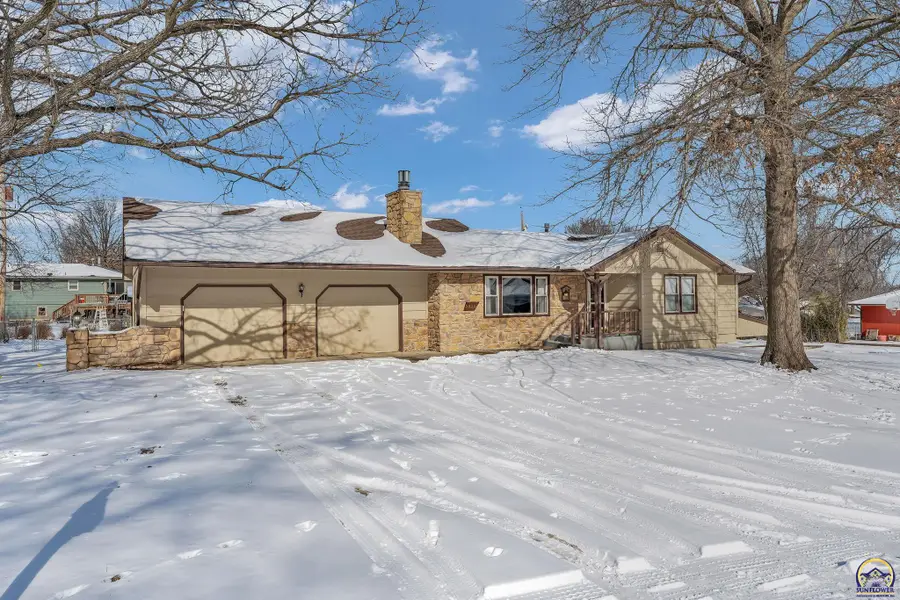 2636 SE Mars Ter, Topeka, KS 66605 - Image #2