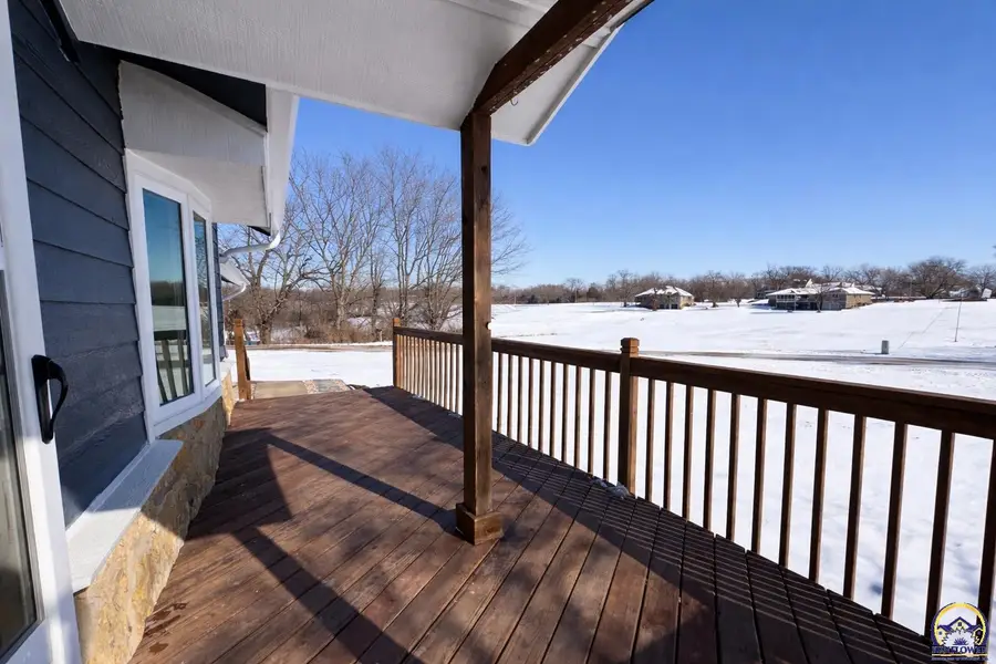 7879 Seneca Lake Rd, Ozawkie, KS 66070 - Image #2