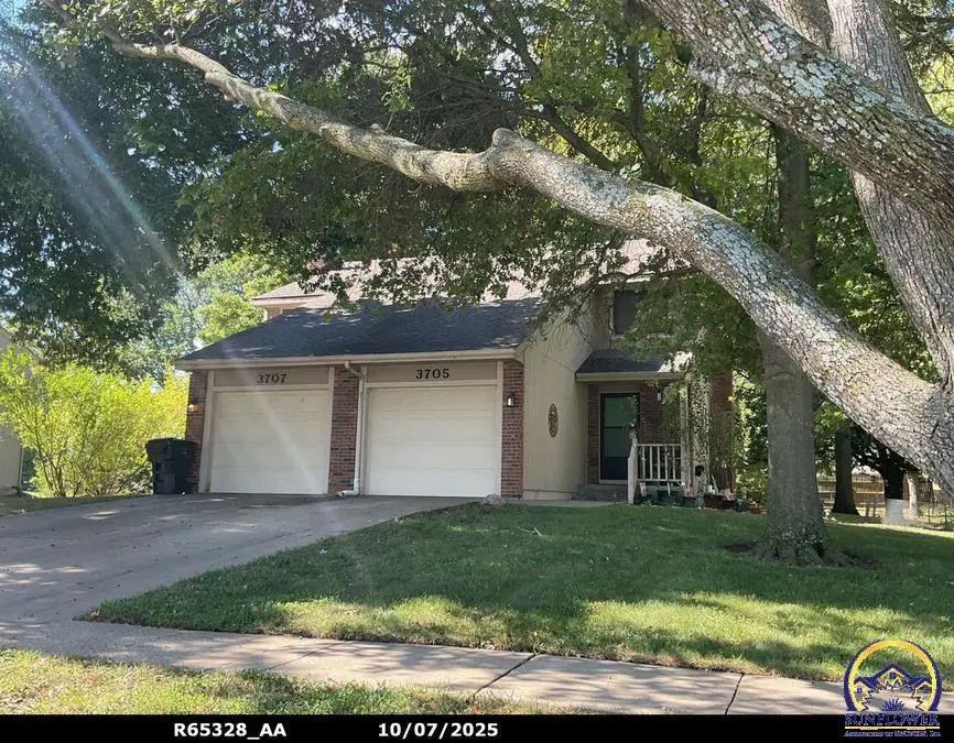 3705-3707 SW Wood Valley Dr, Topeka, KS 66610 - Image #1