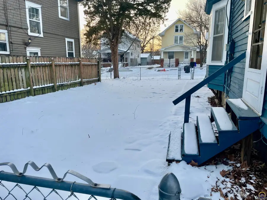 1626 SW Lincoln St, Topeka, KS 66604 - #3