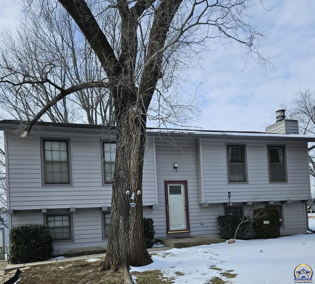 4105 NW Dondee Ln, Topeka, KS 66618 - Image #1