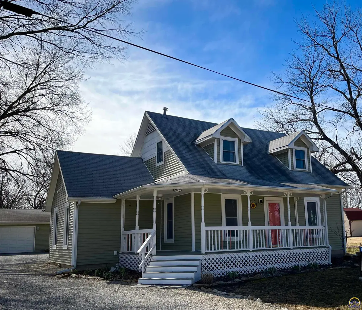 607 Kansas St, Burlington, KS 66839 - #1