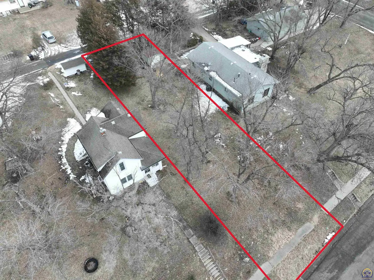 407 Alma St, Saint Marys, KS 66536 - #1