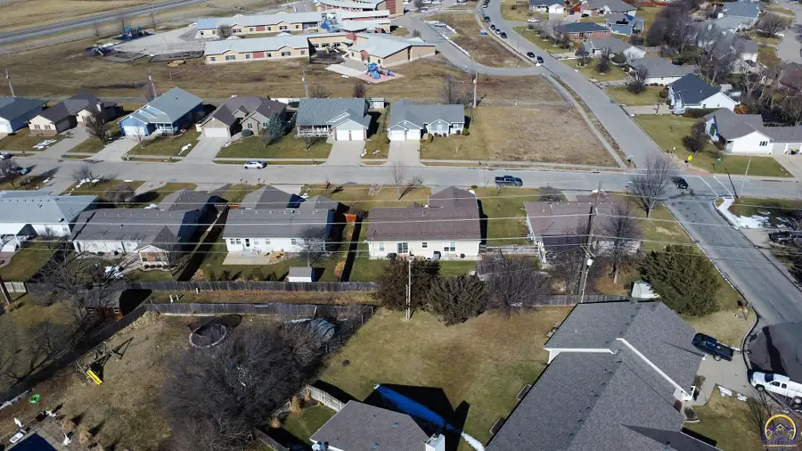 3007 S Parkway Ct, Emporia, KS 66801 - #3