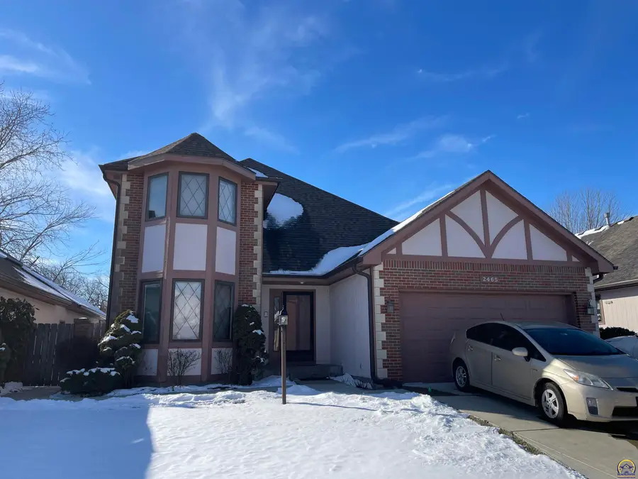 2465 SW Brookhaven Ln, Topeka, KS 66614 - Image #2