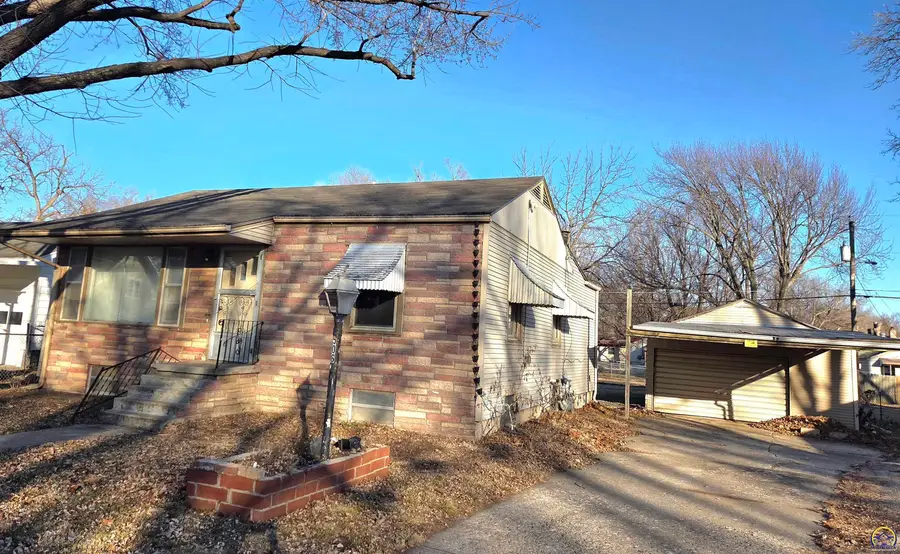 506 NE Wabash Ave, Topeka, KS 66616 - #2