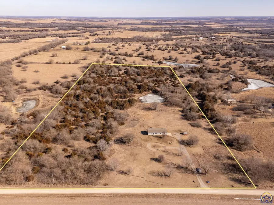 8240 SE Green St, Berryton, KS 66409 - #3