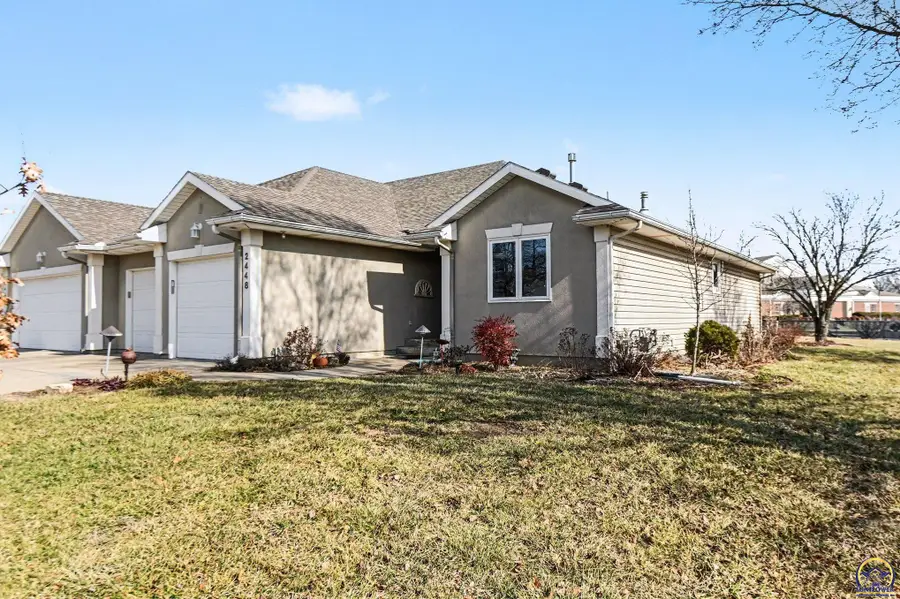 2448 SW Golf View Ct, Topeka, KS 66614 - #3