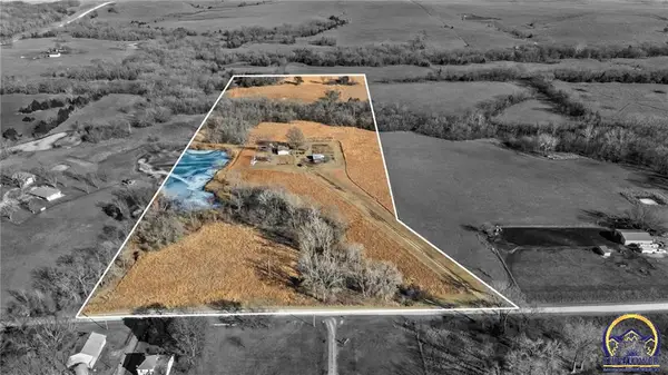 835 Kentucky Rd, Princeton, KS 66078-9107