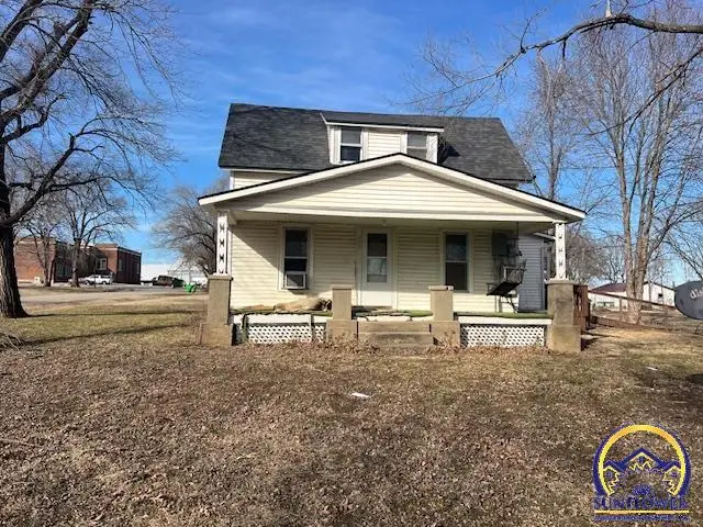 202 NE Roberts, Melvern, KS 66510 - #1