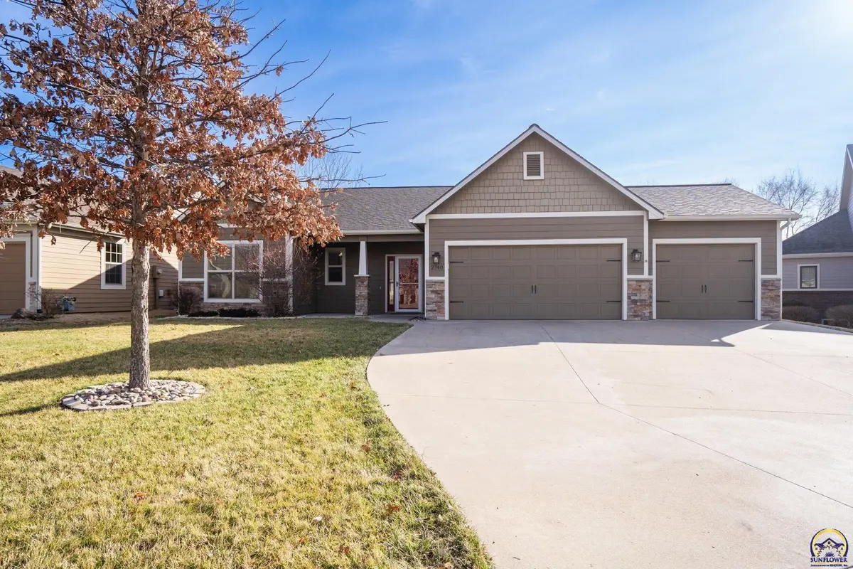2740 Coneflower Ct, Lawrence, KS 66047 - #1