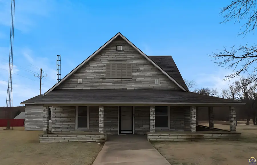 501 E 3rd St, Eskridge, KS 66423 - #3