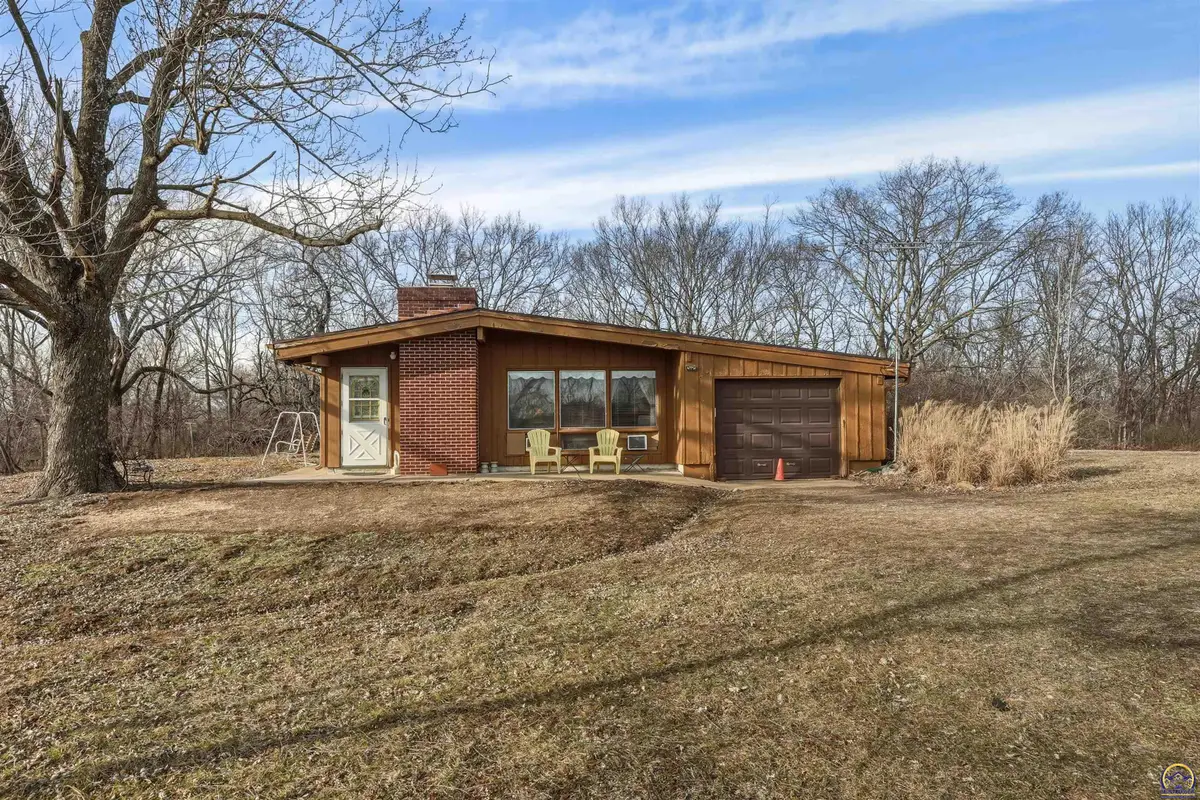 9415 T4 Rd, Hoyt, KS 66440-9247 - #1